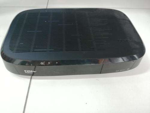 DSTV Decoders - DSTV EXPLORA DECODER WITH ORIGNAL REMOTE (PLEASE READ ...