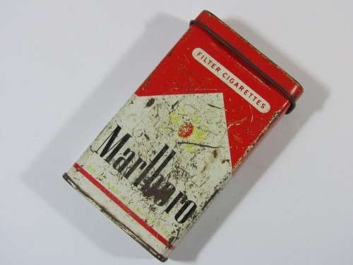 Smoking Accessories - Vintage Marlboro Sigarette Tin With Hinged Lid, 9