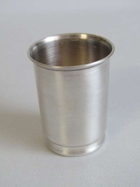 Silver - Vintage solid silver Cup, stamped, 6.5cm high and 30.9 grams ...