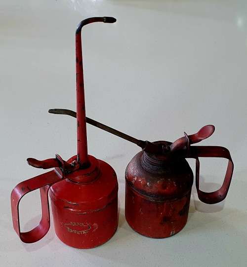 Road 2x Vintage metal oil cans as per photo for sale in Bloemfontein