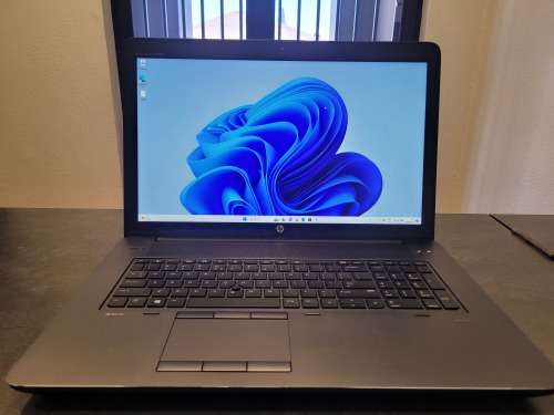 hp zbook 17 g3 m5000m