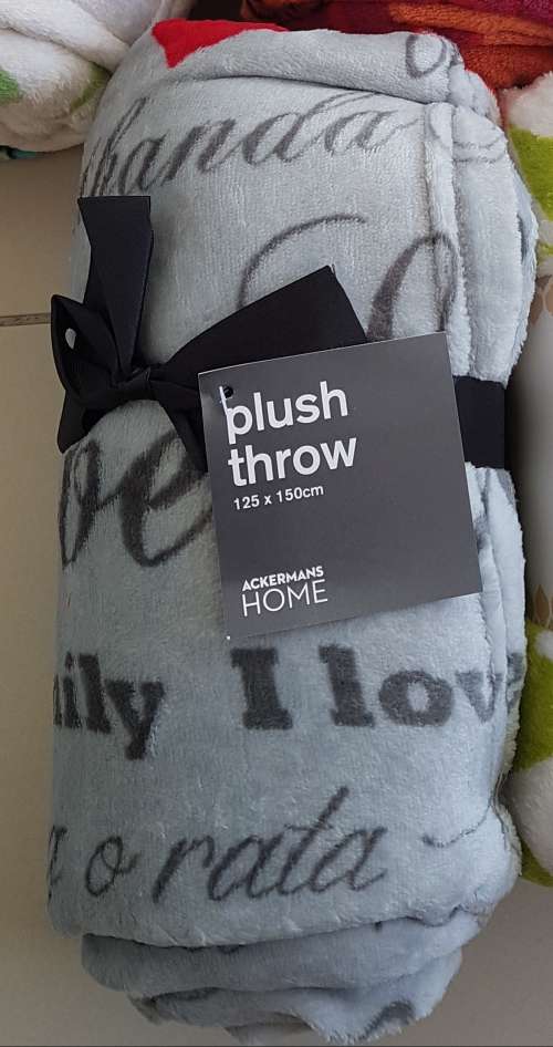 Blankets & Comforters ACKERMANS SUPER SOFT PLUSH THROW GREY was sold