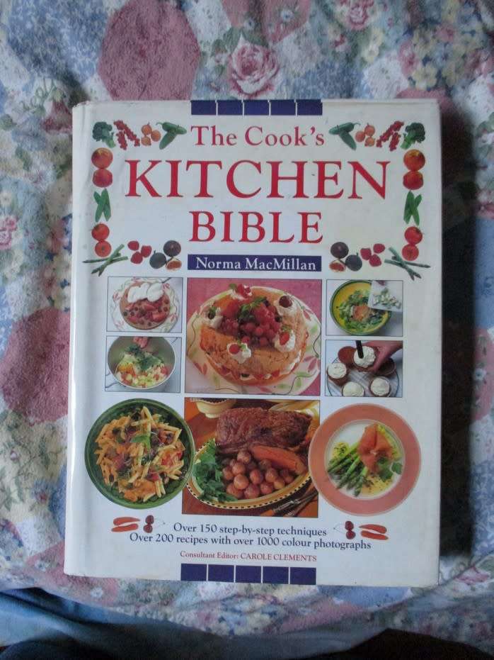 Cooking, Food & Wine - The Cook`s Kitchen Bible: Over 150 Step-By-Step ...