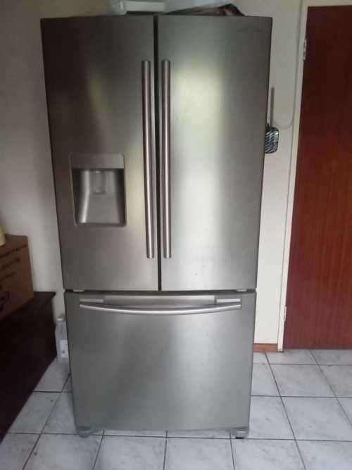 Fridges & Freezers Second hand double door fridge with bottom freezer