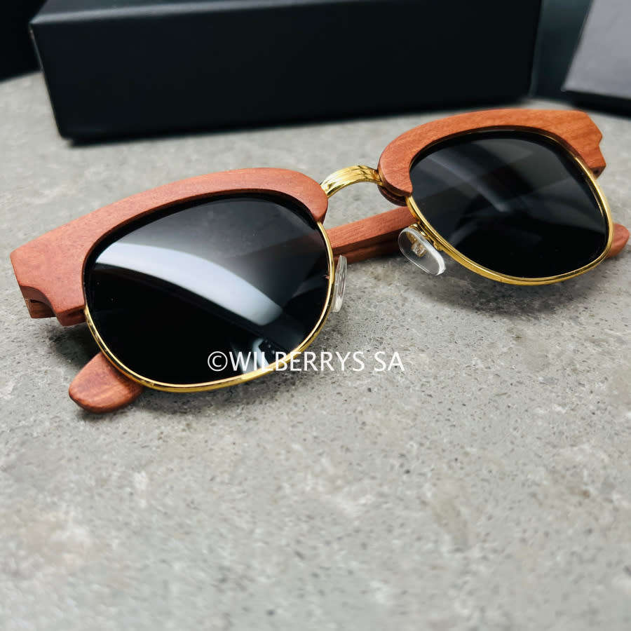 Sunglasses ***R3,999.00 retail**** TOM & FRED wayfarer MAVERICK