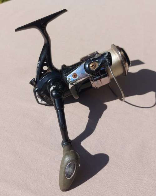 Reels - ELBE FORCE LIGHTING FISHING SPINNING REEL WITH A SPOOL FULL OF ...