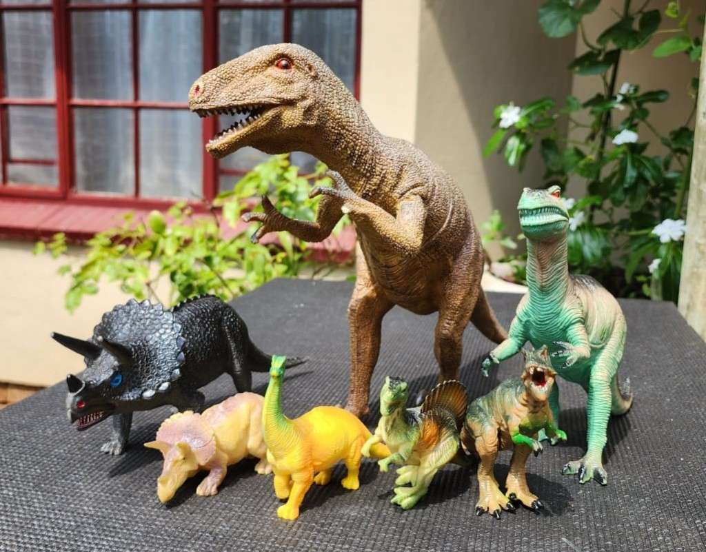 Vintage Toys - Awesome Batch Of Vintage Hard Plastic Dinosaurs Includes 