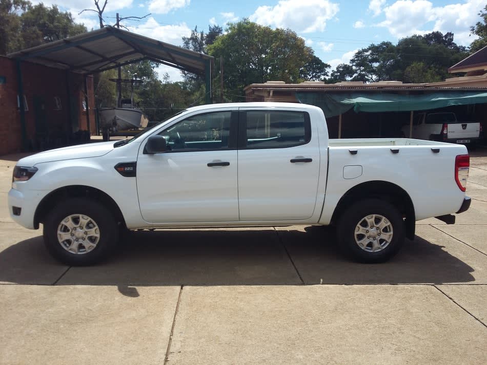 Ford - 2017 Ford Ranger 2.2 TDCI XL 6MT 4x2 Double Cab White was listed ...
