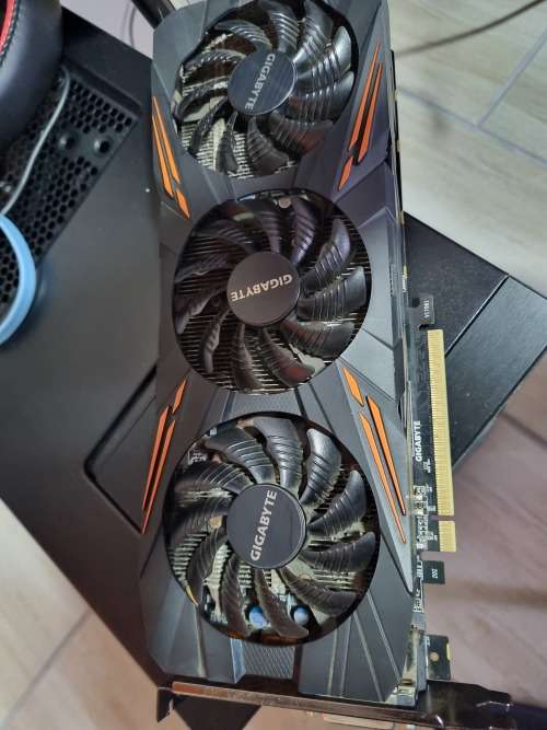 Graphics & Video Cards Gigabyte 1070 TI 8GB Gaming Please read