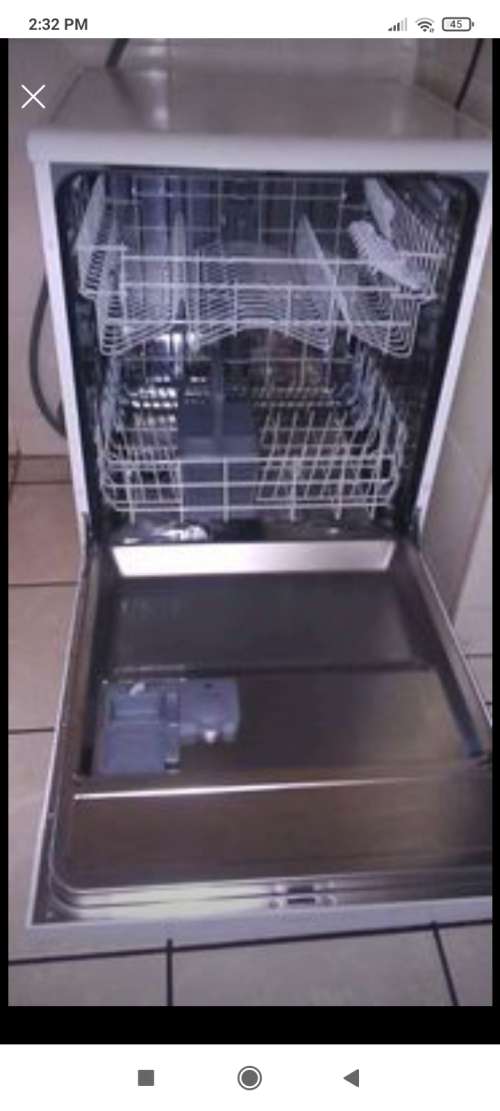 Dishwashers Dishwasher was sold for R1,200.00 on 27 Nov at 1608 by