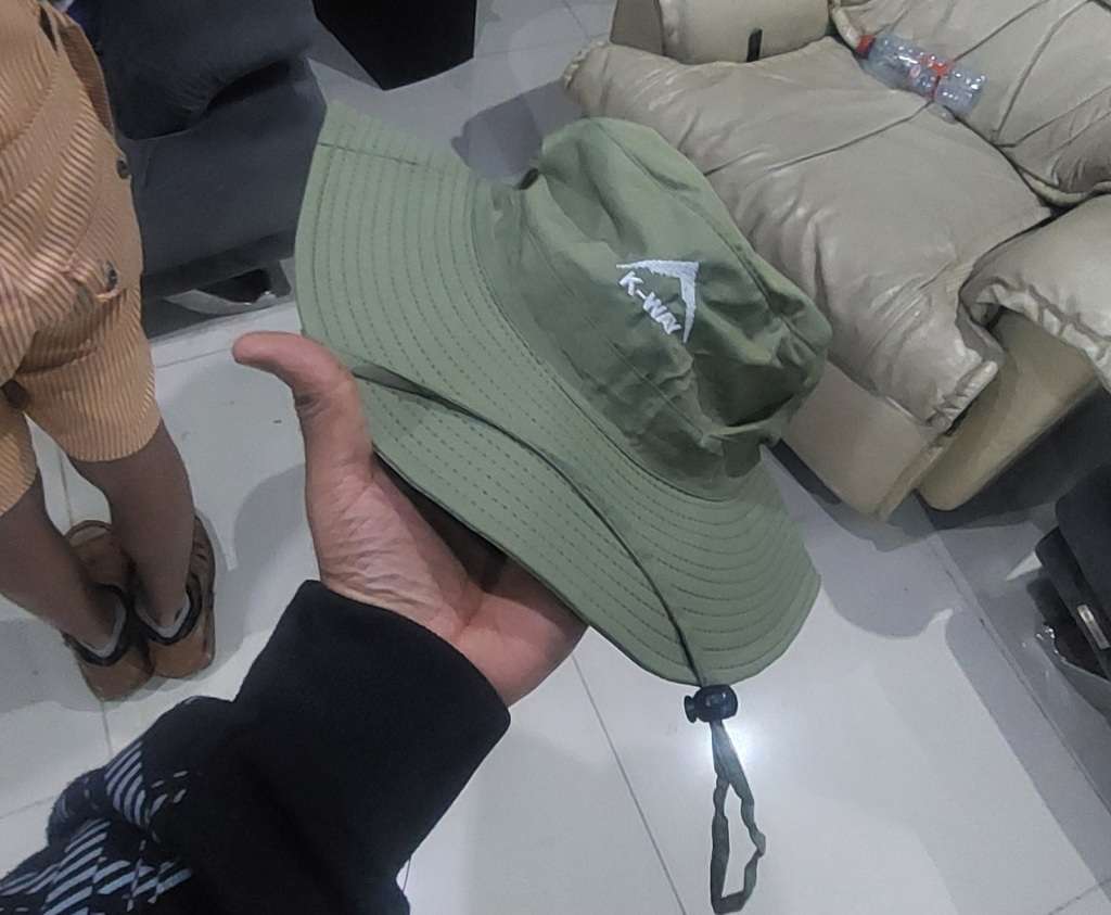 Hats - floppy hat was sold for R111.00 on 14 Jun at 14:01 by ismhoo0641 in Durban (ID:617896160)