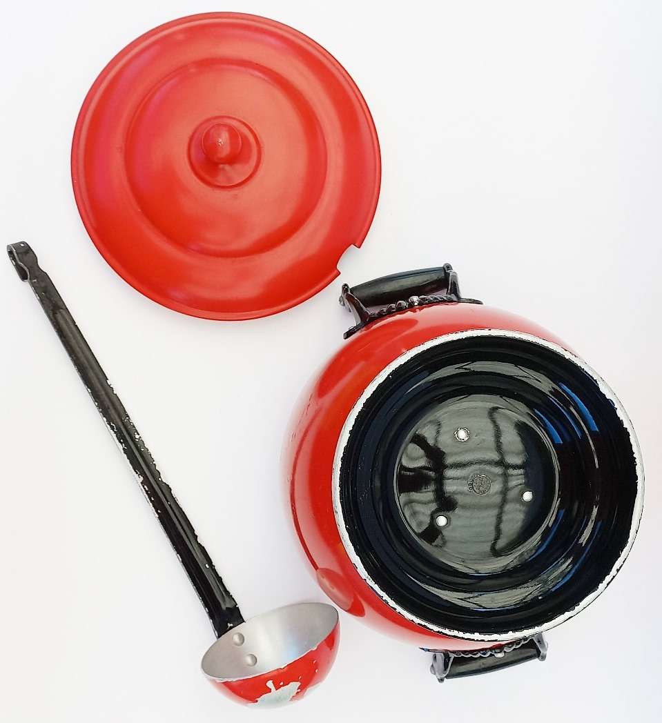 Other Kitchenalia Vintage Soup Pot with ladle for sale in Cape Town