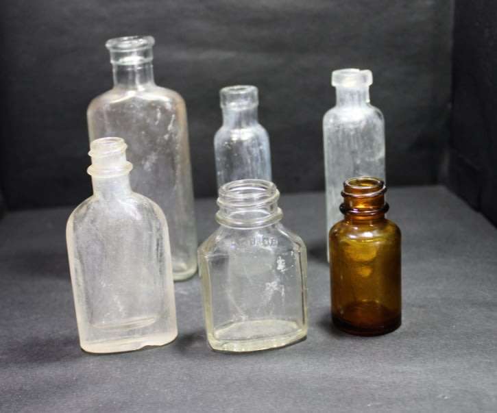 Bottles Vintage Small Glass Bottles was listed for R195.00 on 28 Jul