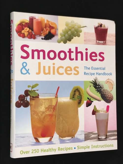 Cooking, Food & Wine SMOOTHIES & JUICES THE ESSENTIAL RECIPE BOOK for sale in Cape Town (ID