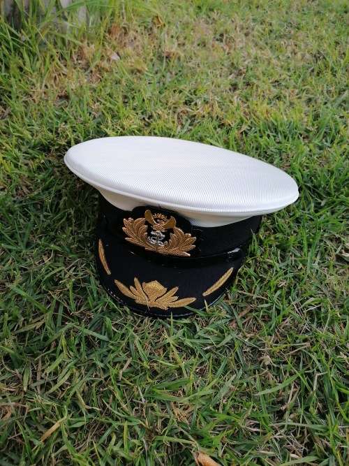 Headgear south africa lieutenant commander navy cap for sale in Robertson (ID517113430)
