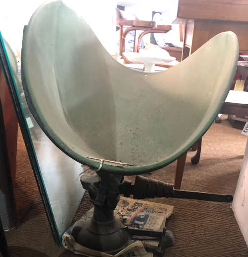 Scales & Weights OSTRICH FEATHER SCALE FROM THE FEATHER MARKET HALL