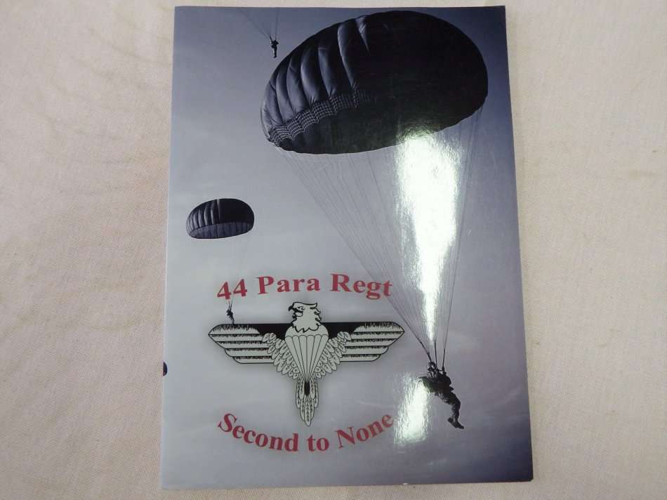 Other Militaria - 44 Parachute regiment folder with code of honour and ...