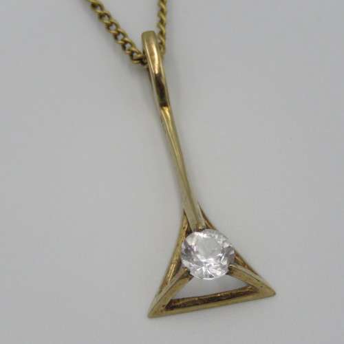 Necklaces & Pendants 9kt Gold necklace & pendants with clear stone