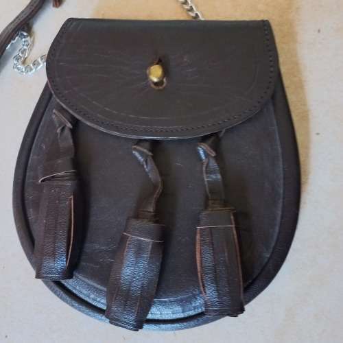 Belts & Buckles Dark Brown Leather Sporran with 3 tassels and waist