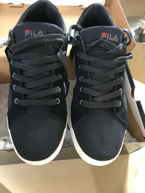 navy fila trainers