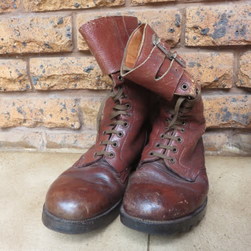 Uniforms - RHODESIAN ANTI-TRACKING LEATHER LACED COMBAT BOOTS-NOTE THE ...