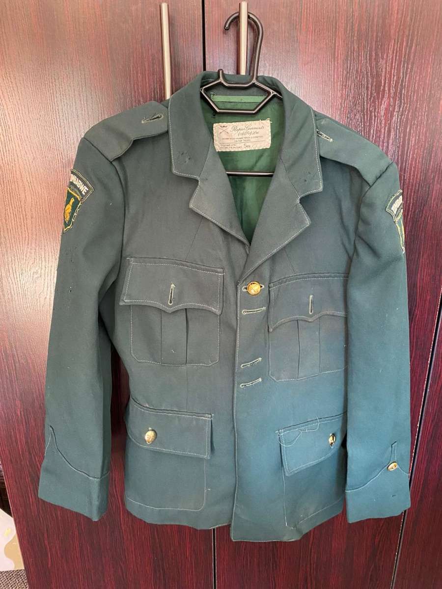 Uniforms - UNIFORMS-ZIMBABWE JACKET-SIZE SMALL-MEASURES 48 CM ARMPIT TO ...