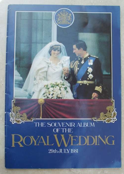 Magazines - Book - Souvenier Royal Wedding - Diana + Charles - 1981 For 