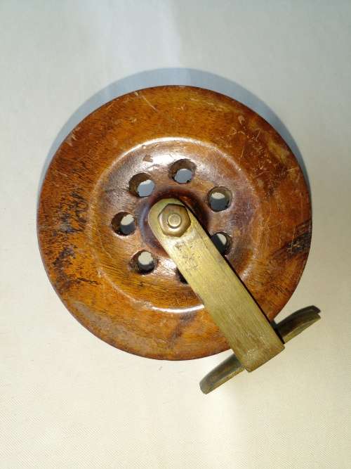 Reels VINTAGE 5 INCH SCARBOROUGH STYLED WOOD AND BRASS FISHING REEL