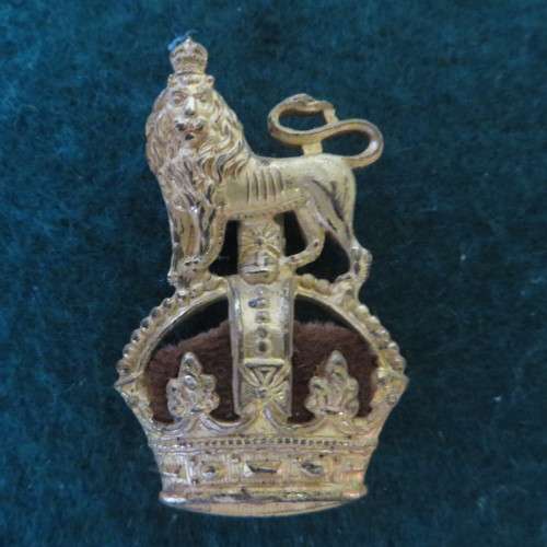 Other Badges & Insignia Victorian badge ** Lion above Crown**43mm x