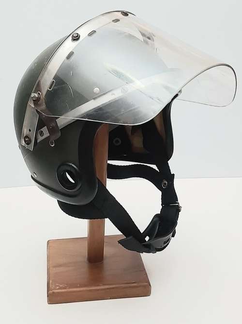 Headgear ** 1980s South African Police (S.A.P) Green Riot Duty Helmet