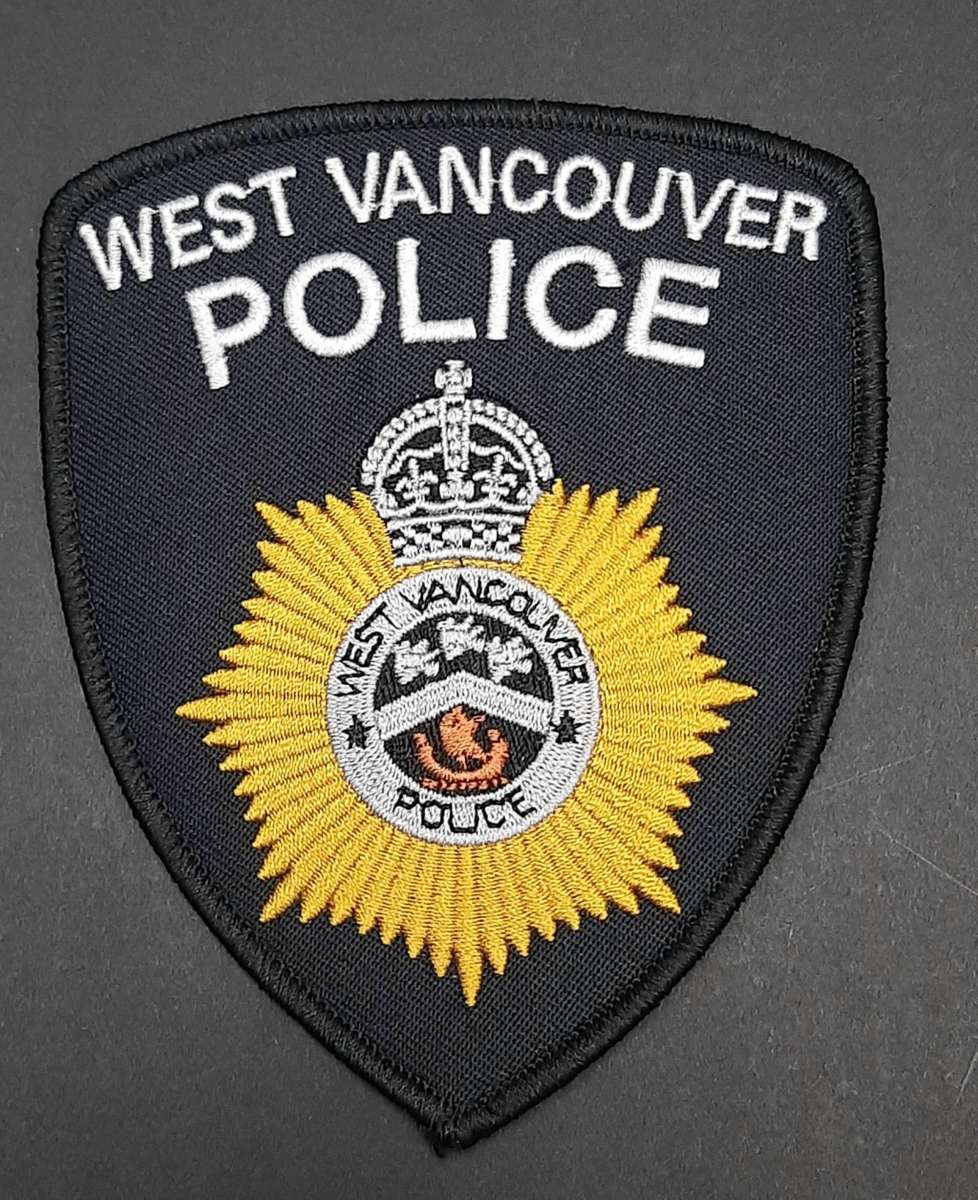 International Badges & Insignia - ** UNISSUED: West Vancouver Police ...