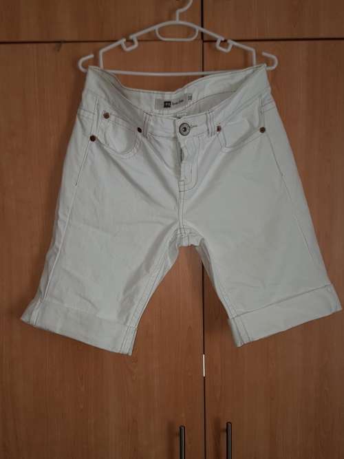 Other Women's Clothing Ladies Shorts Woolworths was sold for R20.00