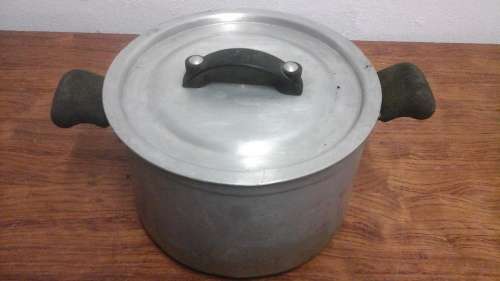 Pots - AWESOME VINTAGE HART POT WITH LID. PROUDLY SOUTH AFRICAN ...