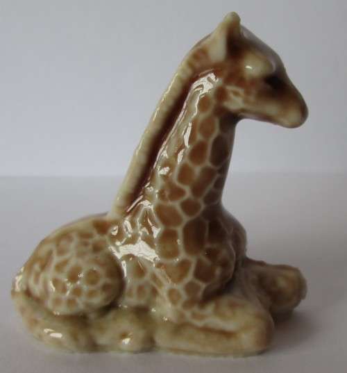 English Porcelain - WADE GIRAFFE ENGLISH WHIMSIES SET FOUR 1973 (SEE