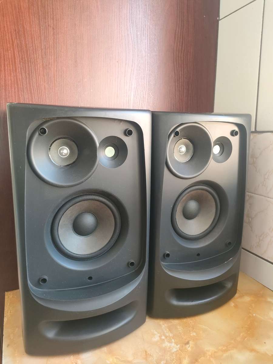 Bookshelf Speakers Vintage Technic SBCH404 3way bookshelves speakers