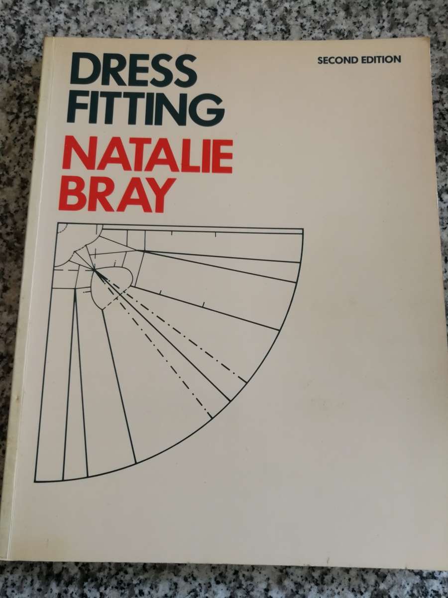 Crafts & Hobbies DRESS PATTERN DESIGNING The BASIC PRINCIPLES of CUT