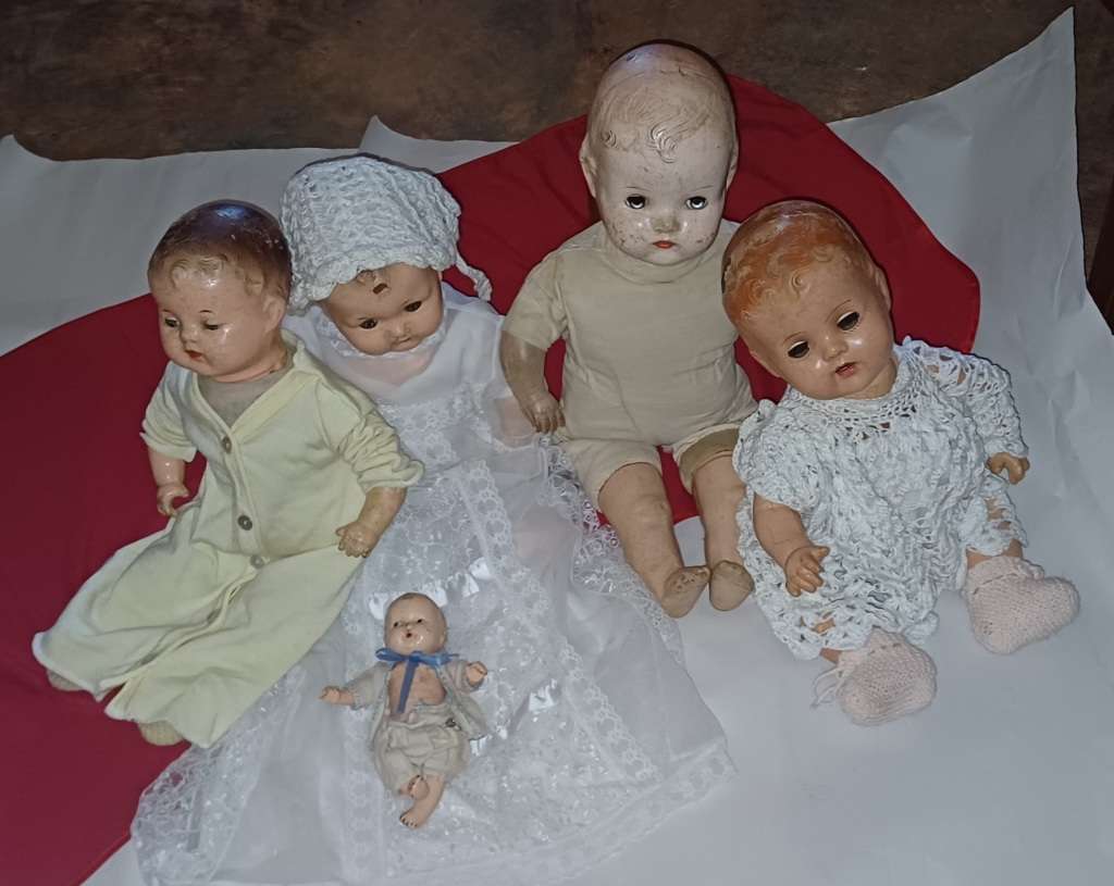 Dolls Collection of very old dolls for sale in Kimberley (ID598521205)