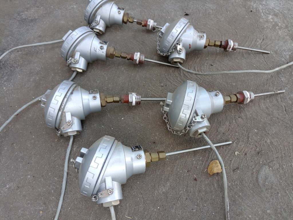 Electronic Components PT100 thermocouple 100mm probe with 420mA