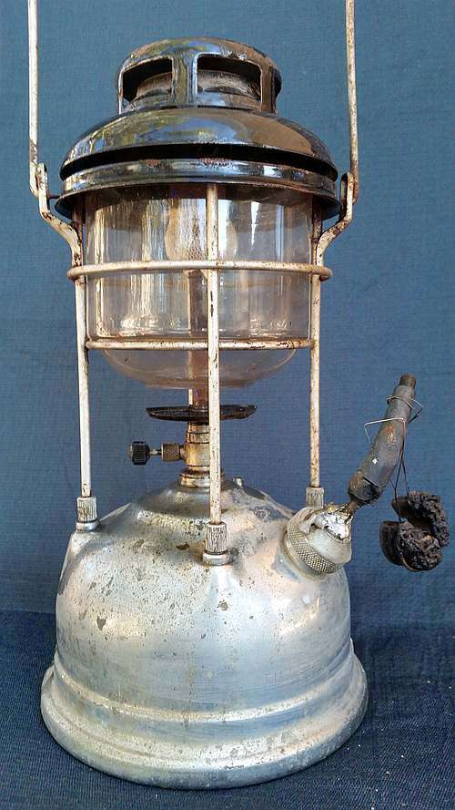 tilley oil lamp