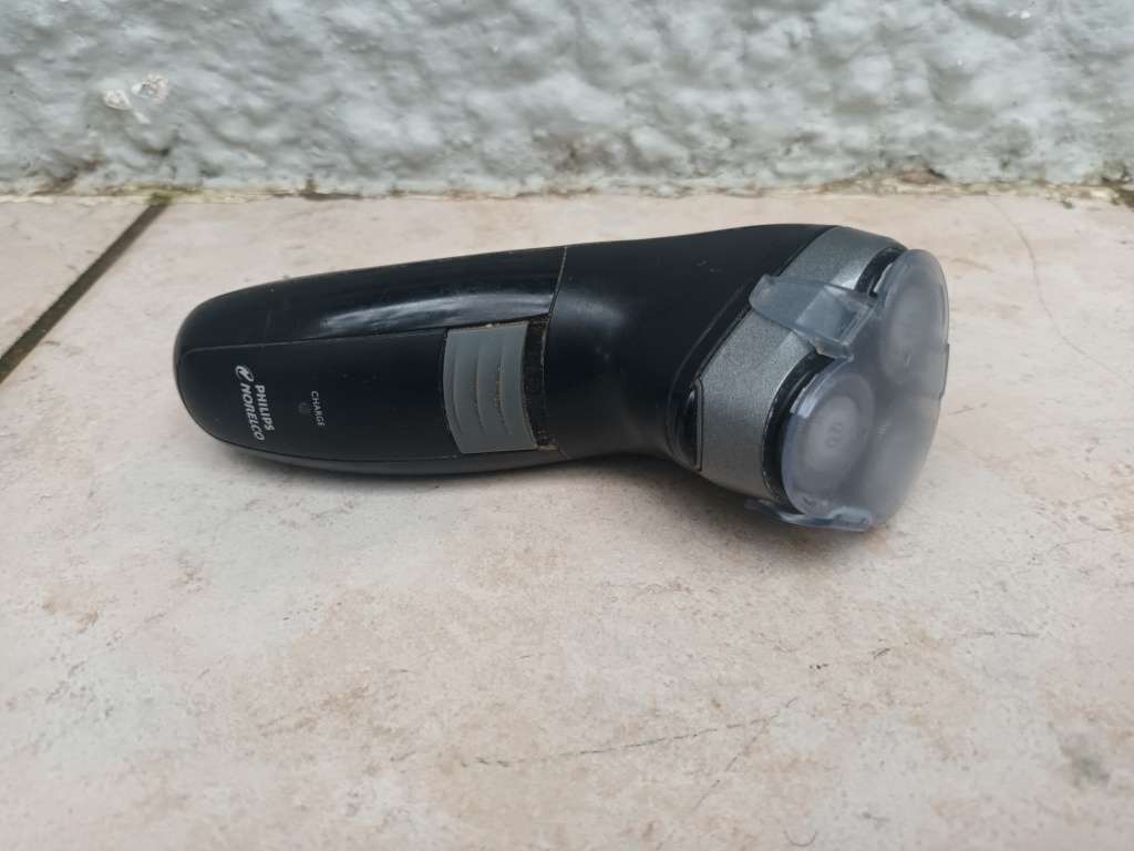 Electric Shavers - PHILIPS Norelco Cordless Electric Shaver Razor was ...