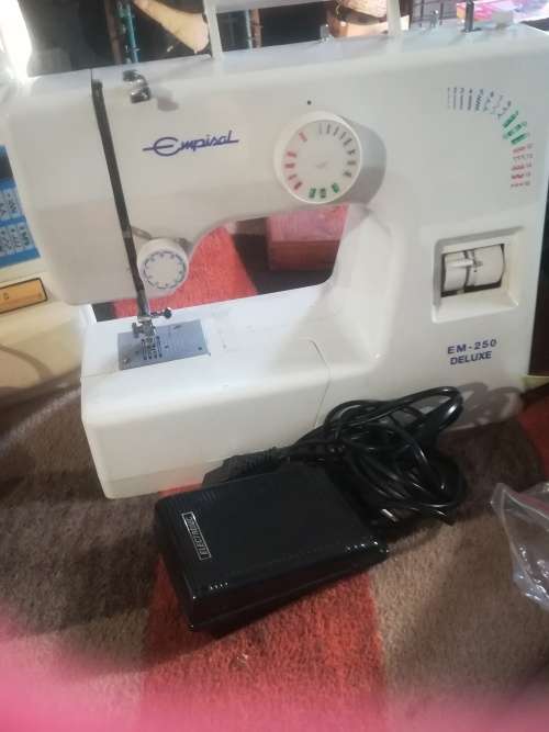Sewing Machines & Overlockers Empisal em 250 deluxe super cond was