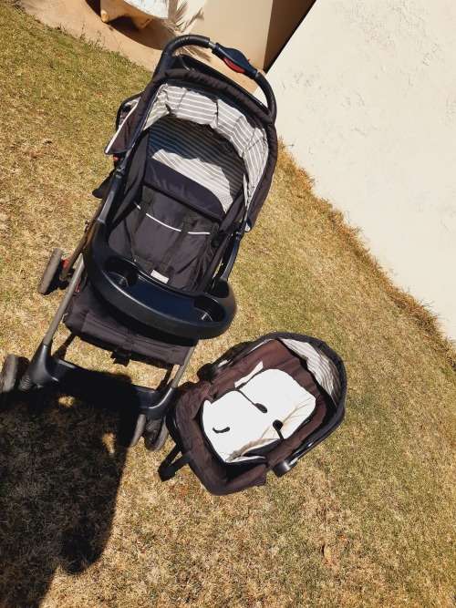 Chelino cruze cheap travel system