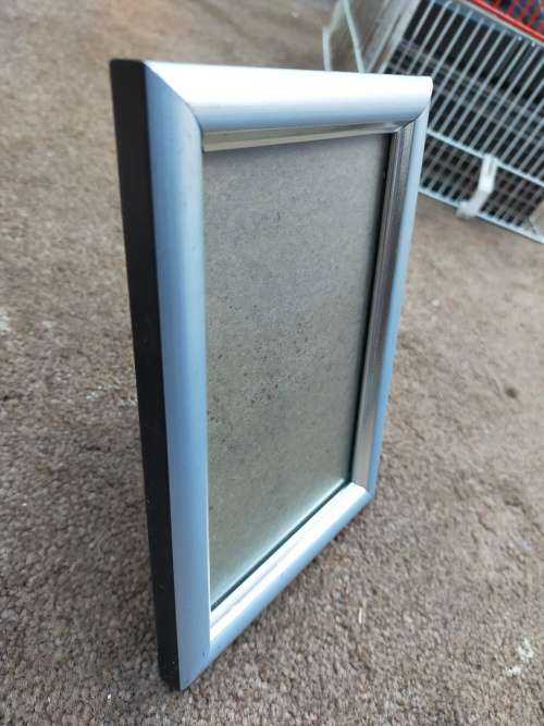 Photo Frames photo frame was listed for R1.00 on 30 Jun at 1402 by