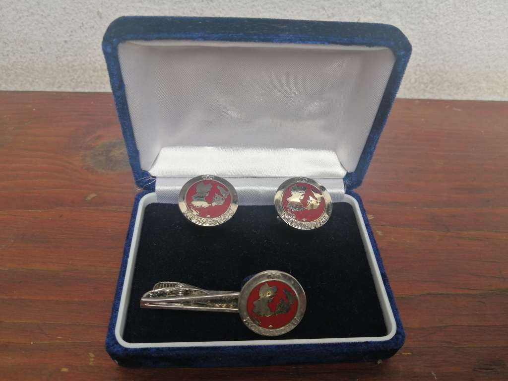 Cufflinks - Set of beautiful Komatsu cuff links and tie pin. for sale ...