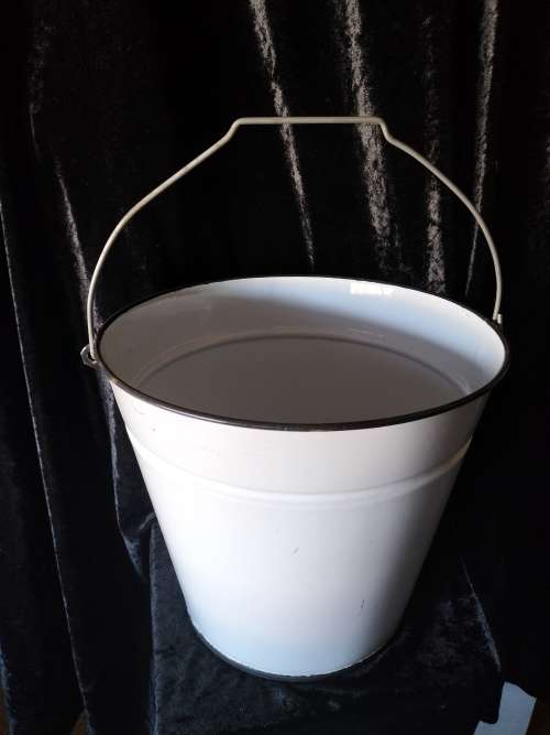 Enamelware Vintage Enamel Bucket with Handle for sale in Durban (ID
