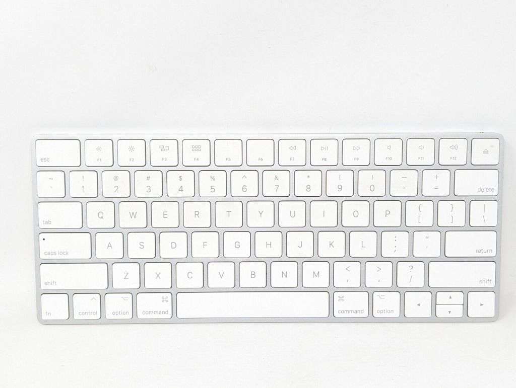 Keyboards Apple Magic Keyboard A1644 Wireless Bluetooth Rechargeable