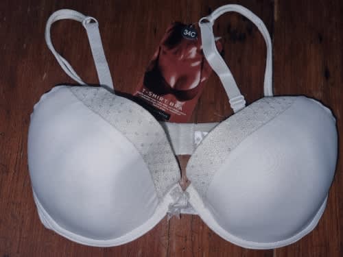 Bras & Bra Sets - Truworths T-shirt bra - Size 34C - New was listed for  R85.00 on 16 Oct at 09:02 by books4less in Cradock (ID:596837871)