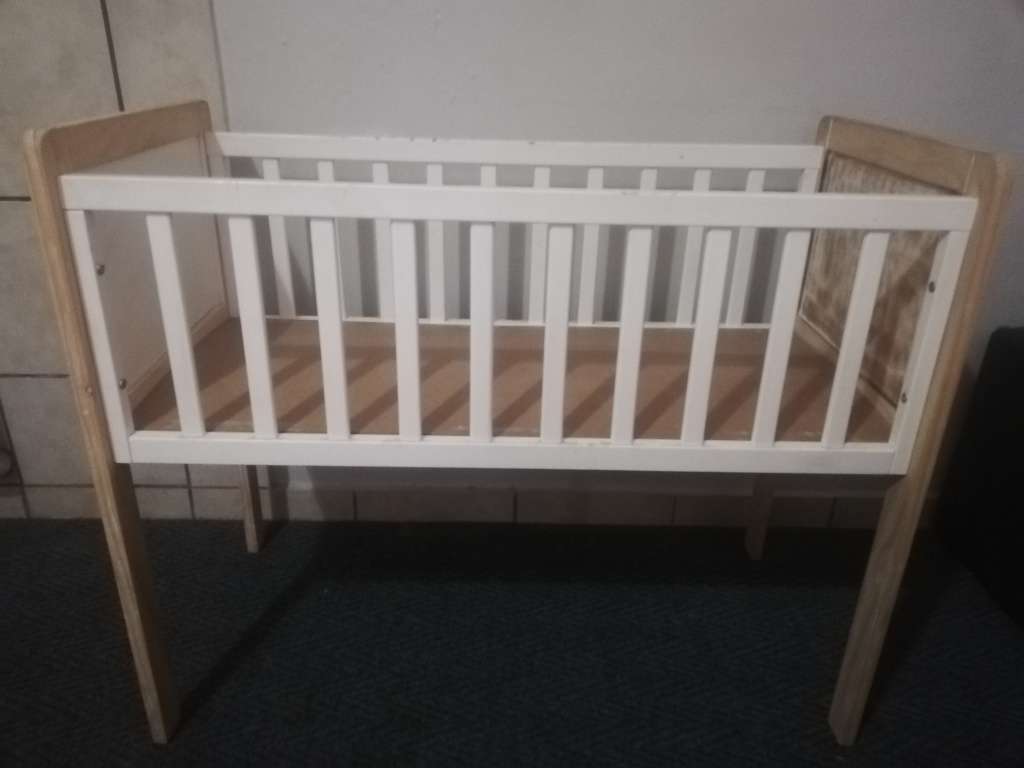 Cots 93cm Baby Cot bed doll bed 93 x 45 cm (Takealot price R2500) for sale in