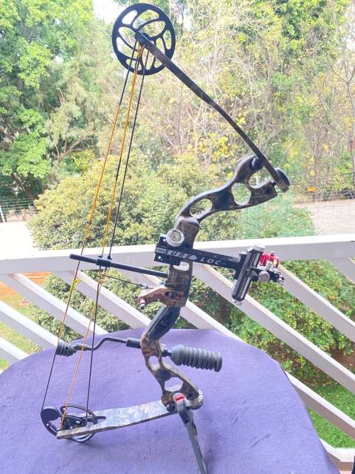 Other Antiques & Collectables - Competition Compound Martin M2 Bow With 