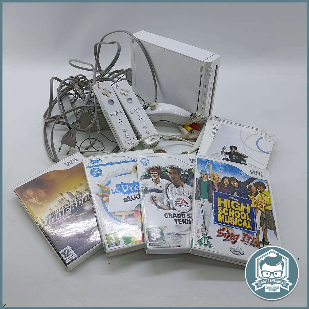Nintendo Working Nintendo Wii Console and Games Combo !!! for sale in